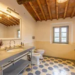 Luxury Acquaviva Firenze ヴィラ